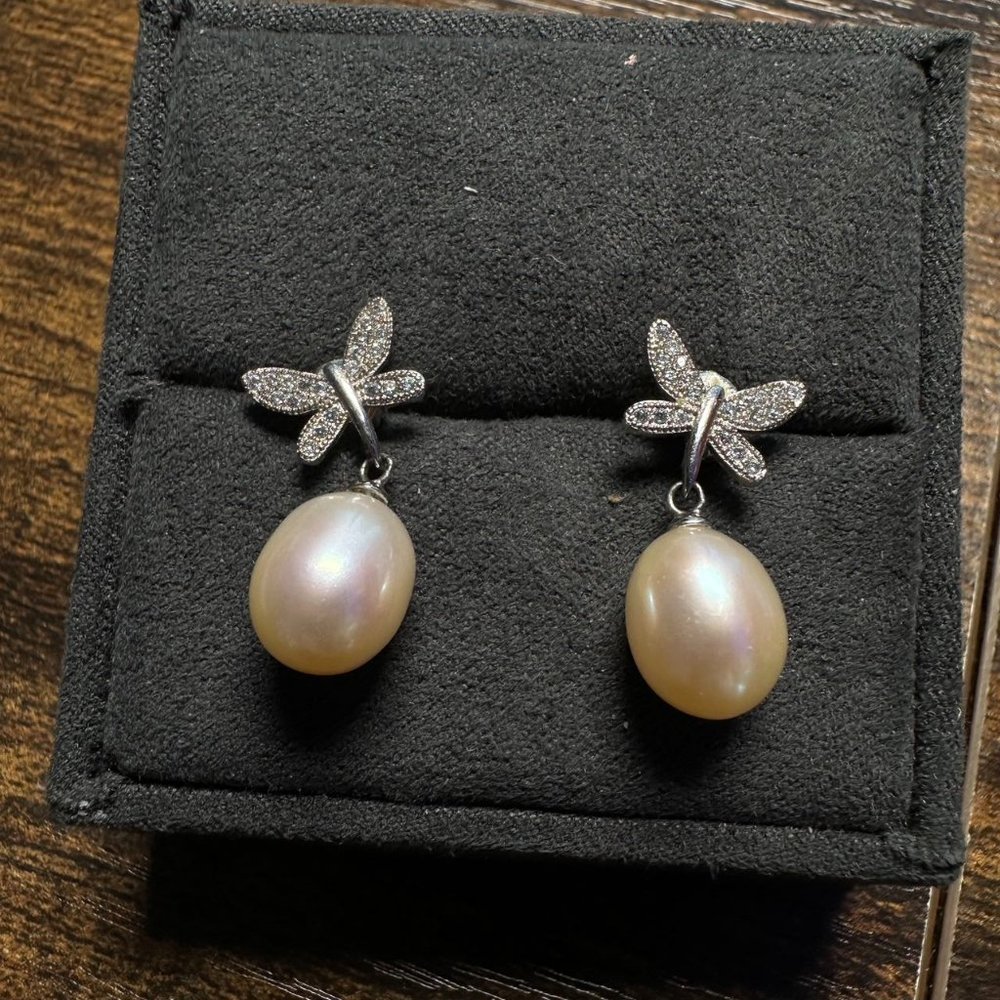 Nature Peach Color pearl earings
